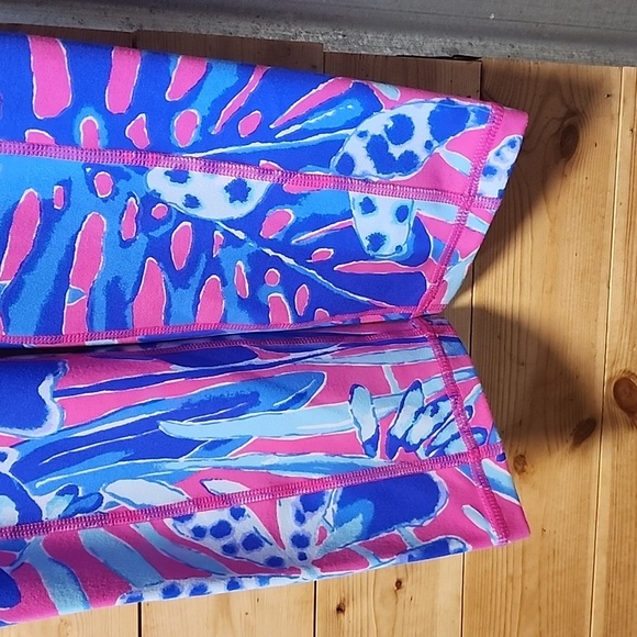 Lilly Pulitzer leggings Size Extra Small NWOT - Picture 2 of 9